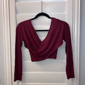 Maroon colored long sleeve crop top!